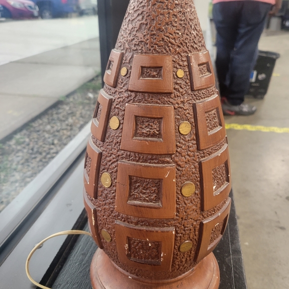 Mid Century Modern Brown Ceramic Table Lamp - Picture 7 of 8